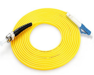 SM/OM1-OM5 Loại sợi LC-ST UPC/ APC Simplex/Duplex Fiber Optic Patch Cord cho mạng ≤0.3dB Loss Insertion