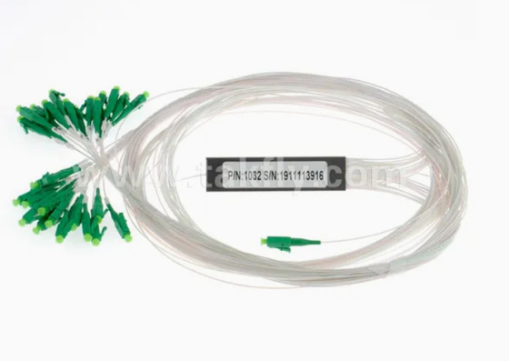 G657A1 Loại sợi kết nối trước LC 1X8 900um ống thép nhỏ Sợi quang PLC Splitter PDL≤0.4dB