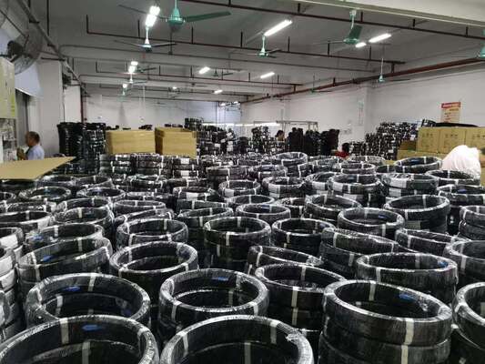 SC/APC FTTH Drop Cable Pigtail với Sợi G657A1 và LSZH Black Jacket cho kết nối đáng tin cậy