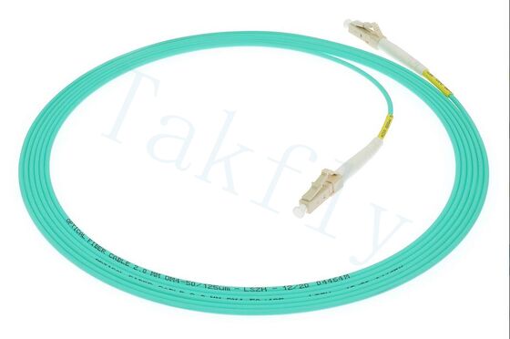 Dây nối sợi quang LC-LC với kết nối mật độ cao cắm và chạy và suy hao chèn thấp để kết nối mạng đáng tin cậy