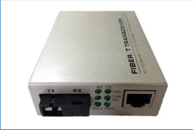 Bộ chuyển đổi phương tiện sợi quang 10/100/1000Base-TX sang 1000Base-FX với LFP