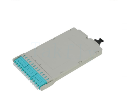 1U 144C High Density MPO Patch Panel 12 Cassette, MPO để chuyển đổi LC, được kết thúc trước cho SAN / LAN / Data Center