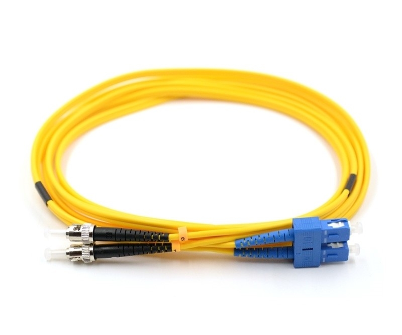 3.0mm Fiber Optic Patchcord với OFNP Cable UPC / APC đánh bóng chiều dài tùy chỉnh