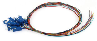 SingleMode Fiber Optic Pigtail SC / UPC Connector 12 Tùy chọn màu sắc 0.9mm G652D G657A 4.5mm OD