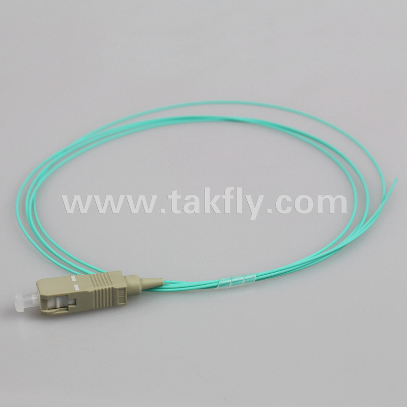 SC UPC 0.9mm SX OM3 Fiber Optic Pigtail 1.5M với Loss Return High UPC SM≥50dB và Loss Intertion Low ≤0.3dB