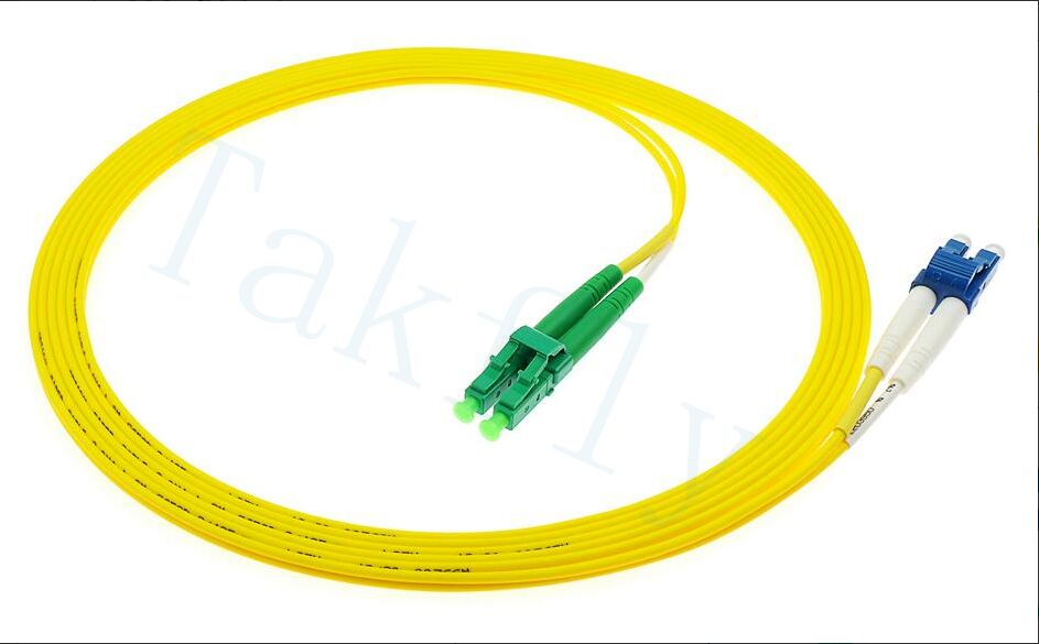 Dây nối sợi quang LC-LC với kết nối mật độ cao cắm và chạy và suy hao chèn thấp để kết nối mạng đáng tin cậy
